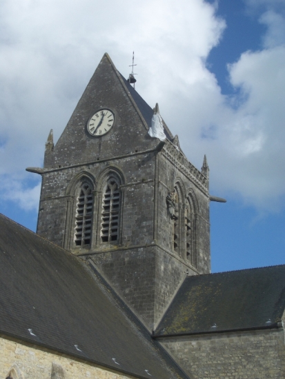 Tribute to First US D-Day Paratrooper in Ste-Mere-Eglise