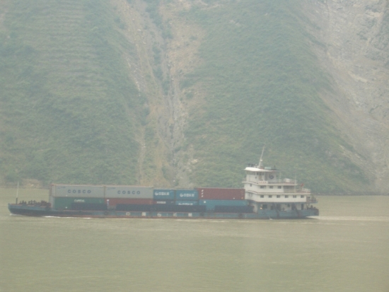 Container Shipping on the Yangzi River