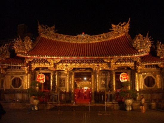 Longshan Temple